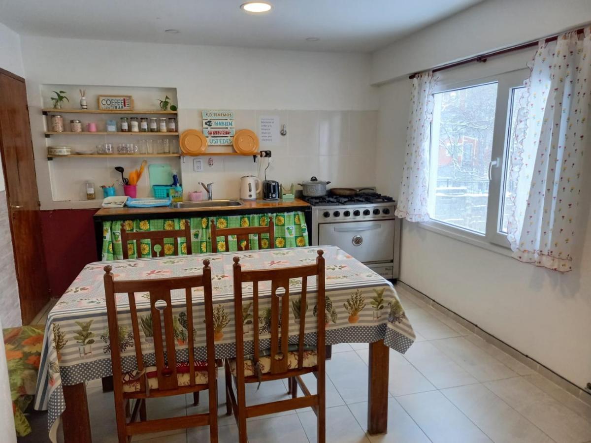 Hostel Comunidad Ushuaia Eksteriør billede